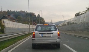 Otrok v avtu?